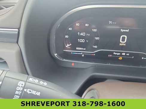 Certified 2023 GMC Yukon XL SLT w/ SLT Premium Package RWD image 12