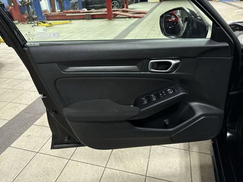 Used 2023 Honda Civic Sport image 26