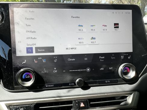 Used 2024 Lexus RX 350 Premium w/ Convenience Package image 23