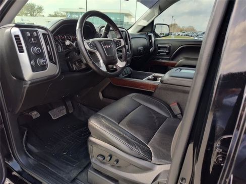 Used 2018 GMC Sierra 1500 SLT image 2