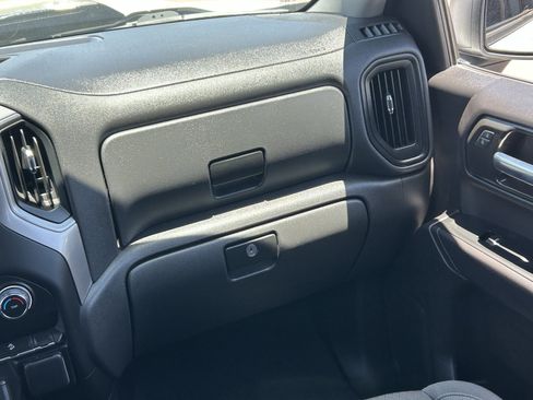 Used 2024 Chevrolet Silverado 1500 Custom Trail Boss AWD/4WD image 17