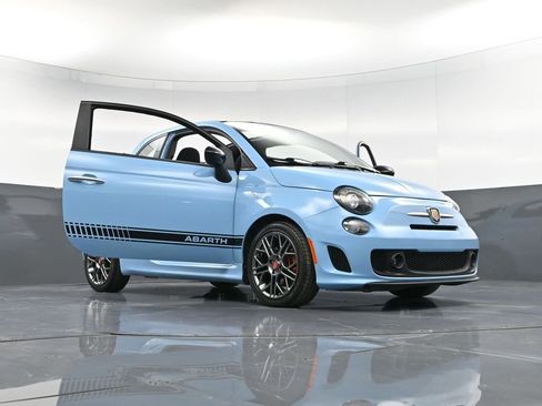 Used 2017 FIAT 500 Abarth w/ Popular Equipment Package FWD image 41