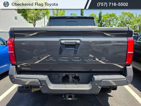 Used 2024 Toyota Tacoma TRD Sport w/ TRD Sport Upgrade Package AWD/4WD image 5