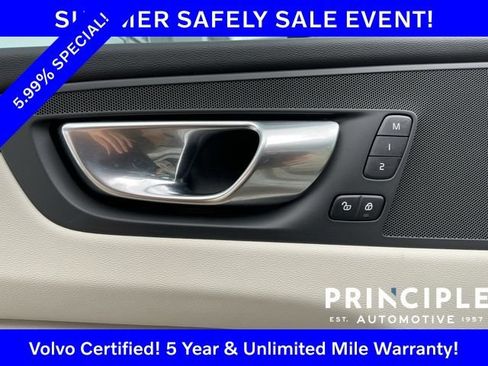 Certified 2023 Volvo XC60 B5 Plus w/ Protection Package Premier AWD/4WD image 29