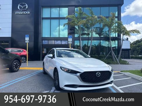 Used 2020 MAZDA MAZDA3 Sedan FWD image 1