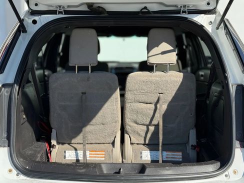 Used 2015 Ford Explorer XLT image 28