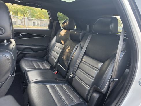 Used 2018 Kia Sorento SX FWD image 24