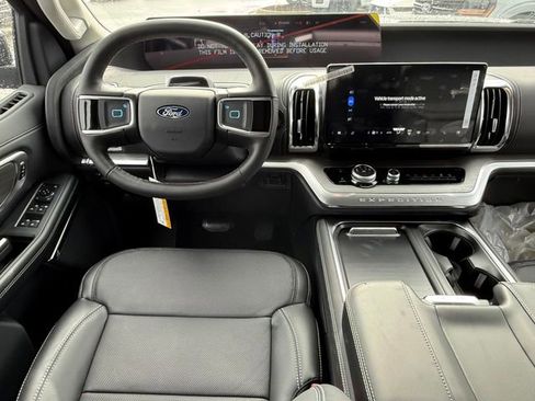 New 2026 Ford Expedition Max Platinum w/ Driver's Package image 11