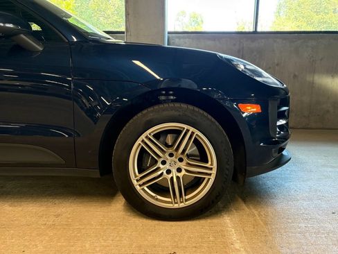 Used 2021 Porsche Macan AWD/4WD image 11