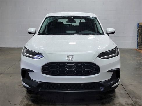 Certified 2025 Honda HR-V LX image 3