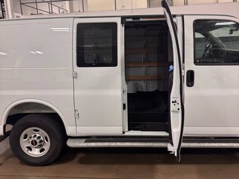 Used 2025 GMC Savana 2500 w/ Driver Convenience Package RWD image 20