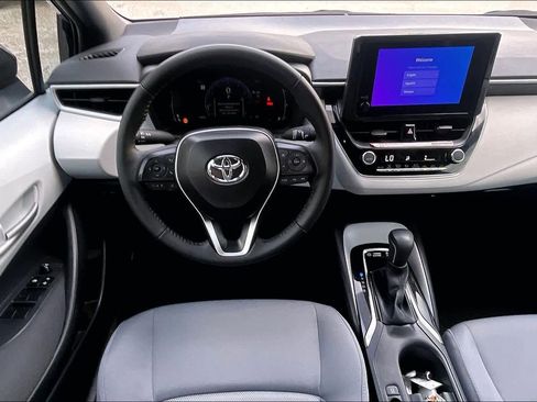 Used 2026 Toyota Corolla SE FWD image 6