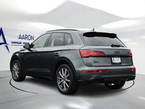 Used 2024 Audi Q5 e Prestige w/ Prestige Package AWD/4WD image 2