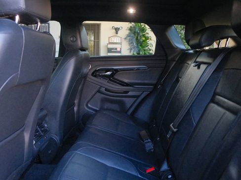 Used 2023 Land Rover Range Rover Evoque R-Dynamic SE image 33