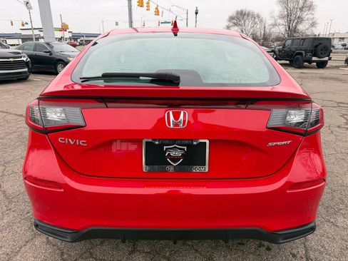 Used 2025 Honda Civic Sport image 6