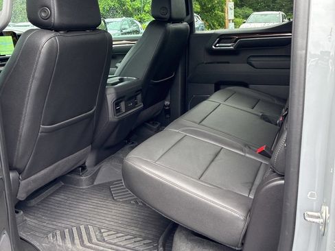 Used 2024 Chevrolet Silverado 1500 LT Trail Boss w/ Convenience Package II AWD/4WD image 22