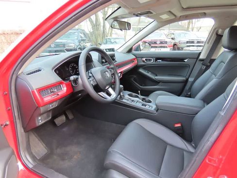 Certified 2024 Honda Civic EX-L image 2