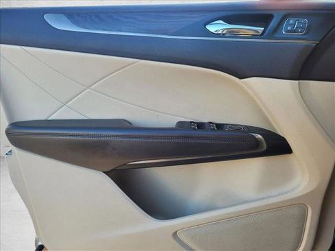 Used 2019 Lincoln MKC Reserve w/ MKC Climate Package image 15