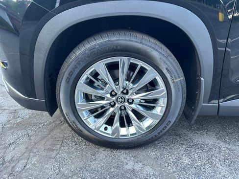 Certified 2026 Toyota Grand Highlander AWD image 29