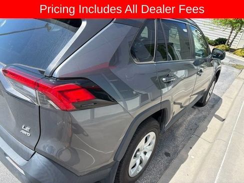 Used 2021 Toyota RAV4 LE AWD/4WD image 20