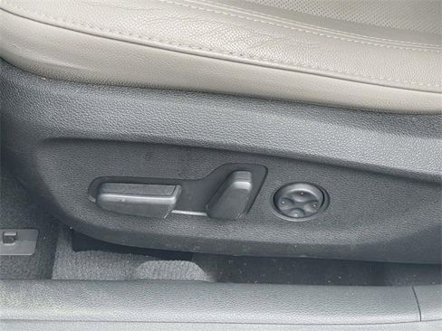 Used 2018 Hyundai Sonata Limited image 12