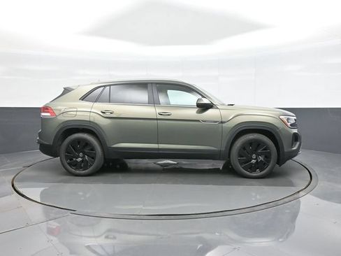 New 2026 Volkswagen Atlas Cross Sport SE AWD/4WD image 8