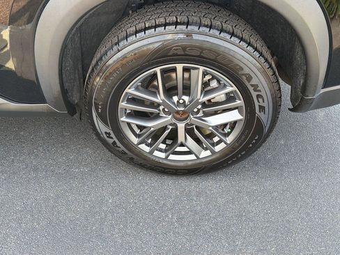 Used 2024 Nissan Rogue S AWD/4WD image 35