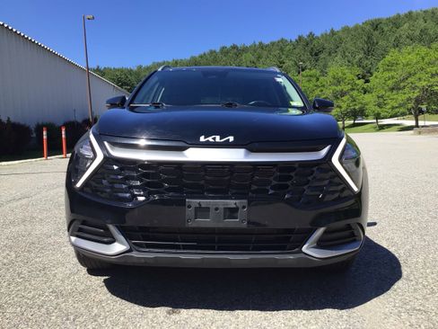 Used 2023 Kia Sportage EX AWD/4WD image 2