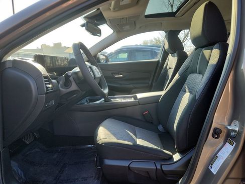 New 2026 Nissan Sentra SV FWD image 6