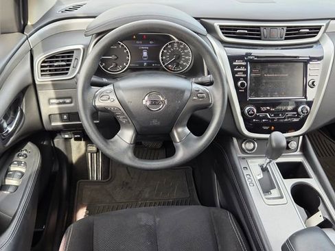 Used 2019 Nissan Murano S FWD image 12