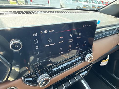 New 2025 GMC Canyon AT4 w/ Nightfall Edition image 47