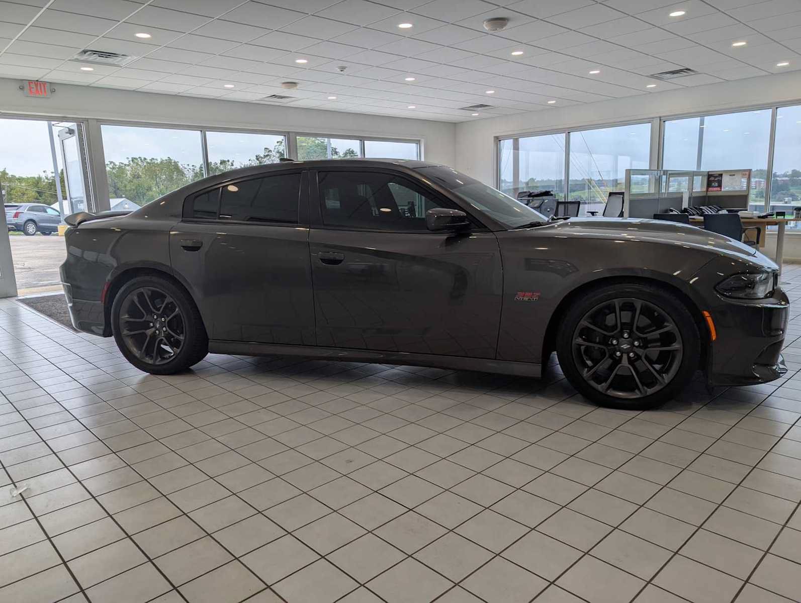 Used 2022 Dodge Charger Scat Pack RWD image 8
