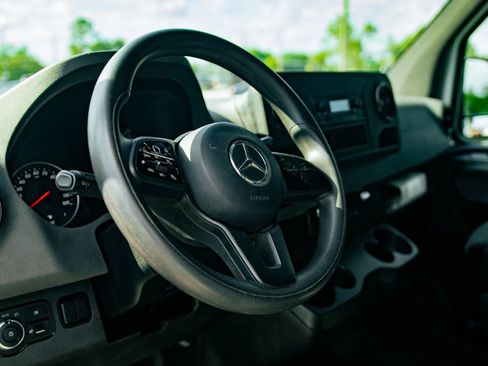 Used 2020 Mercedes-Benz Sprinter 2500 w/ Driver Convenience Package image 28