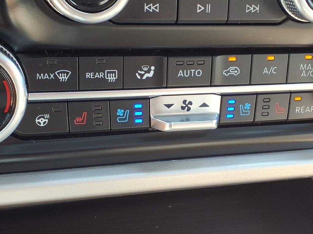 Certified 2022 Ford Expedition Max Limited AWD/4WD image 19