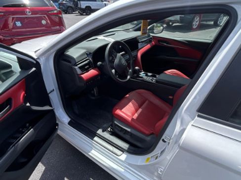 Used 2025 Toyota Camry XSE FWD image 6