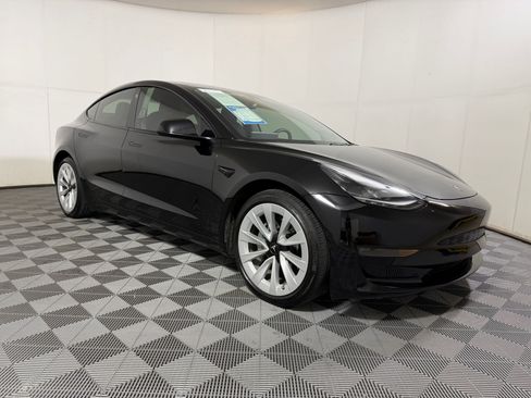 Used 2022 Tesla Model 3 Long Range AWD/4WD image 6