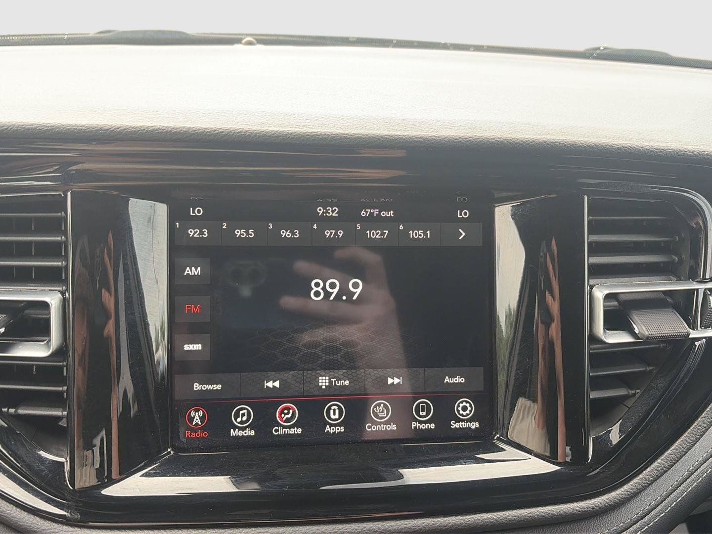Used 2024 Dodge Durango SXT AWD/4WD image 21