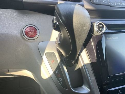 Used 2014 Honda Odyssey EX-L image 24