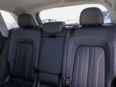 Used 2023 Audi Q5 2.0T Premium w/ Convenience Package image 25