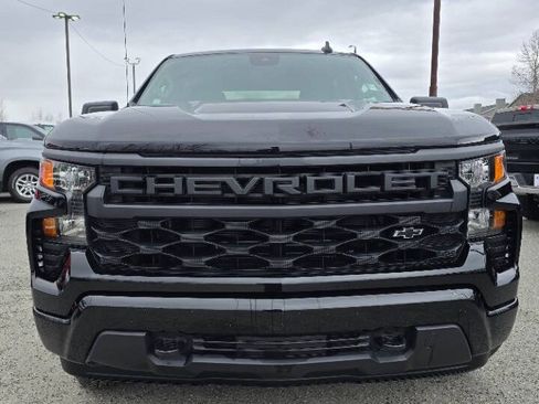 Used 2022 Chevrolet Silverado 1500 Custom AWD/4WD image 3