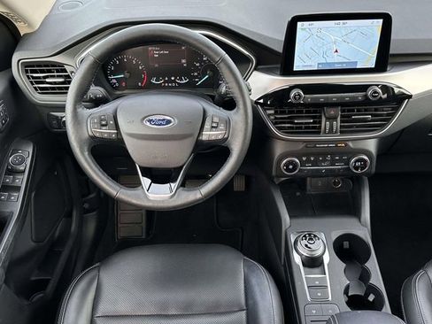 Used 2020 Ford Escape SEL image 11