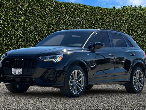 Used 2023 Audi Q3 2.0T Premium AWD/4WD image 8