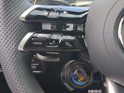 Used 2025 Mercedes-Benz GLA 35 AMG 4MATIC image 12