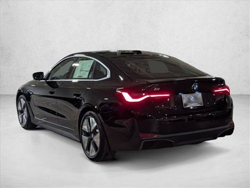 Used 2026 BMW i4 xDrive40i AWD/4WD image 8