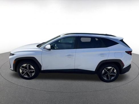 Used 2025 Hyundai Tucson SEL FWD image 9