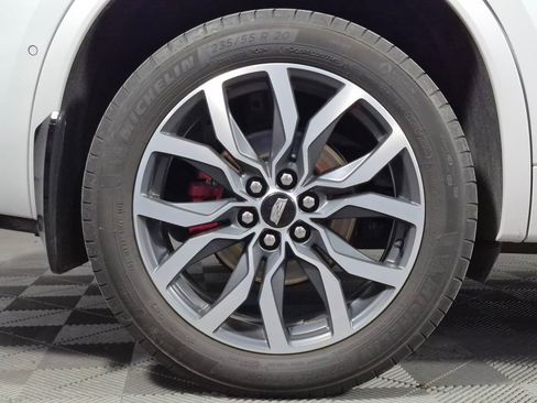 Used 2024 Cadillac XT6 Sport w/ Platinum Package image 30