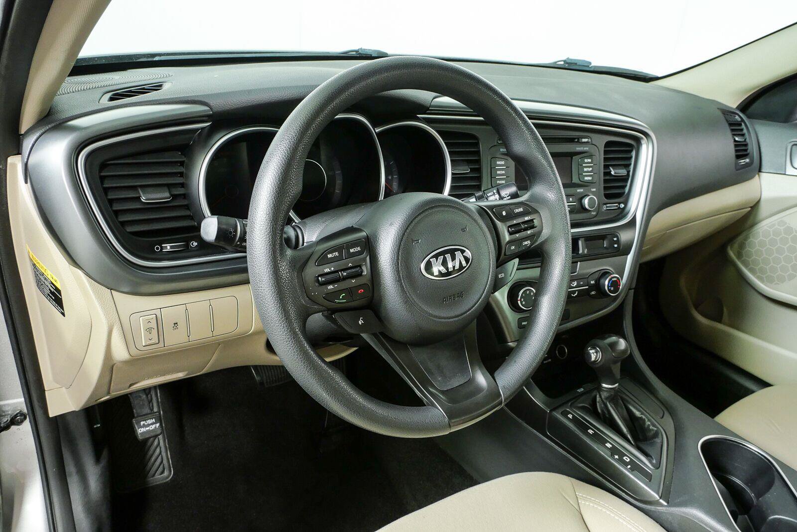 Used 2015 Kia Optima LX FWD image 4