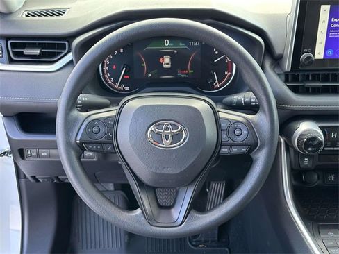 Used 2025 Toyota RAV4 XLE image 20