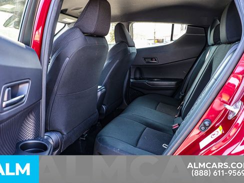 Used 2018 Toyota C-HR XLE image 18