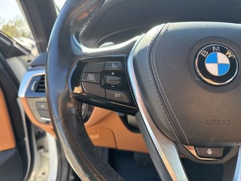 Used 2017 BMW 540i xDrive image 24